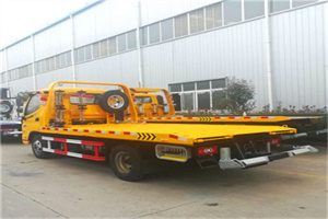 于田附近拖车救援搭电